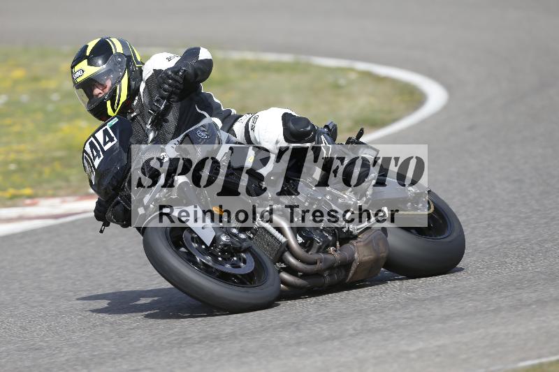/37 09.08.2026  Pluess Motosport ADR/Freies Fahren/444